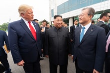Ông Trump chỉ trích TT Moon, đồng thời nói ông thích Kim Jong-un