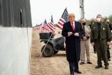 Ông Trump sẽ tới thăm biên giới phía Nam theo lời mời của Thống đốc Texas