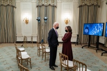 47% tin rằng “những người khác đưa ra quyết định” cho ông Biden tại Nhà Trắng
