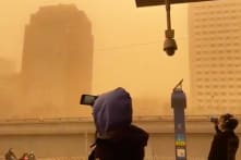 Trung Quốc bị bão cát tấn công, Bắc Kinh chìm trong bụi