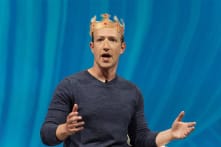 Ông chủ Facebook trở thành vua của 2 tỷ dân