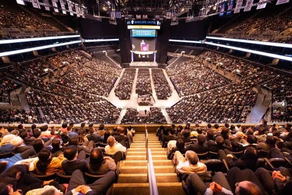 falun dafa conference 600x400 1