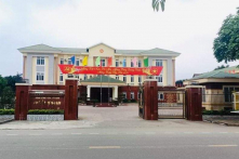 Hà Tĩnh: Huyện ủy Hương Sơn đề xuất xây nhà vệ sinh 1 tỷ đồng