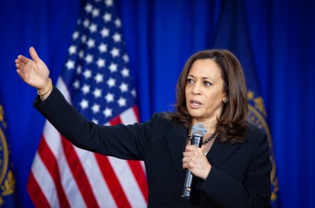 PTT Harris sẽ tới thăm biên giới phía Nam trước ông Trump vài ngày