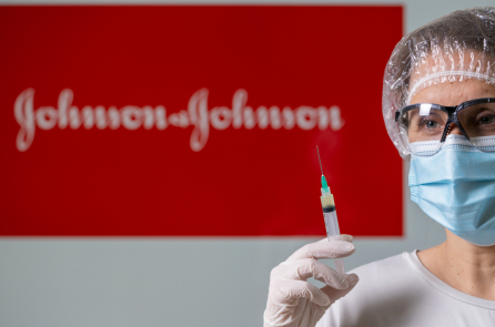 CDC Mỹ không đề xuất vắc-xin Johnson & Johnson vì tiềm ẩn rủi ro gây máu đông