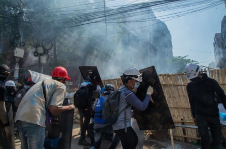 Myanmar: Hơn 700 người thiệt mạng; Internet bị cắt, giới trẻ nỗ lực sản xuất các bản tin ngầm