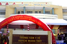 Vĩnh Long: Trung tâm y tế hơn 234 tỷ đồng chưa hoạt động đã bị lún, nứt
