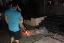 Hà Nội: Rơi từ cửa sổ tầng 24 chung cư, cháu bé 3 tuổi tử vong thương tâm