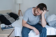 Một thói quen “rất hại gan” khi thức dậy mỗi sáng mà bạn cần bỏ