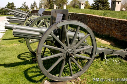 Chuyện lạ: Thần lực khiến 13 quả đạn pháo trúng mục tiêu đều không nổ