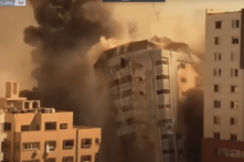 AP nói không biết tòa tháp Jala bị đánh sập được Hamas sử dụng để làm căn cứ