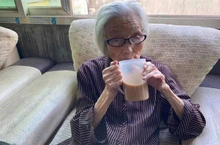 Cụ bà 105 tuổi uống cà phê mỗi ngày suốt 100 năm qua