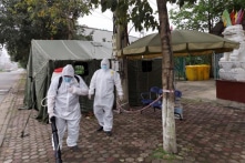 “Lỗ hổng” nào trong quản lý cách ly chuyên gia của tỉnh Yên Bái? 