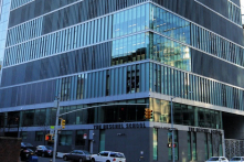 New York: Trường học nhồi văn hóa “thức tỉnh”, phụ huynh và giáo viên vật lộn đấu tranh