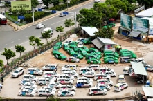 Báo lượng khách giảm 80-90%, Hiệp hội taxi ba miền xin ngừng đóng BHXH đến hết 2021