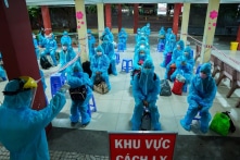 Hơn 42.500 công nhân đã mất việc, ngừng việc, doanh nghiệp tại TP.HCM vẫn “cheo leo”