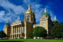 Bang Iowa nước Mỹ cấm phổ biến thuyết chủng tộc phê phán