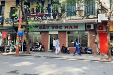 Từ ngày 1/8, các dịch vụ cắt tóc, gội đầu, karaoke… tại Việt Nam phải chịu thuế 7%
