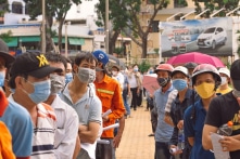 Giữa hai lằn ranh, TP.HCM trong cuộc khủng hoảng sâu bởi dịch virus Vũ Hán