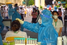 Bộ trưởng Bộ Y tế: ‘Có những lúng túng, bị động khi số ca bệnh tăng nhanh’