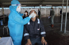 Vũng Tàu không cho đi làm bằng xe 2 bánh, đi bộ; người làm và shipper phải có giấy xét nghiệm