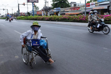 Các gói hỗ trợ chục ngàn tỷ đồng giải ngân chậm, Việt Nam tiếp tục nghiên cứu gói 24.000 tỷ
