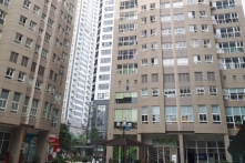 Bé 5 tuổi rơi từ tầng 11 chung cư: ‘Lúc được đưa đi cấp cứu cháu vẫn thở…’