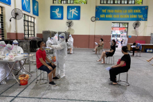Hà Nội hiện có 4 ổ dịch COVID-19; xét nghiệm người ho sốt không rõ nguyên nhân