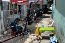 Sáng 25/7: TP.HCM thêm 2.328/3.973 ca COVID-19; 3 triệu liều vắc-xin Moderna về đến Việt Nam