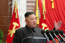 Kim Jong-un đề nghị khôi phục đường dây nóng liên Triều, lên án ‘chính sách thù địch’ của Mỹ