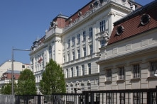 Hơn 20 nhân viên Hoa Kỳ ở Vienna mắc “Hội chứng Havana” bí ẩn