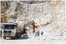 Hà Nam: Ít nhất 4 công nhân mỏ đá thương vong sau tiếng nổ lớn