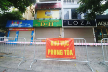 ‘Ổ dịch’ tại cửa hàng bách hóa D&H phố Lê Trọng Tấn, Hà Nội: ‘Khả năng lây lan là rất lớn’