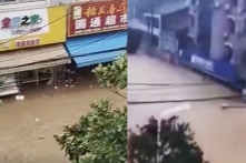 TQ: Hồ Bắc mưa lụt đến tầng hai, nhiều người nhắn tin cầu cứu