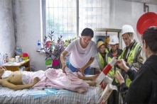 Bí quyết khiến gian hàng nhỏ luôn đắt khách của người phụ nữ nuôi chồng thực vật