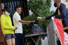 Bí thư phường ở Hà Nội ‘ra đường không đeo khẩu trang’, bị phạt 2 triệu đồng