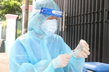 Ngày 9/8 thêm 9.340 ca COVID-19, công bố 360 ca tử vong; TP.HCM nhận thêm 600.000 liều vắc-xin