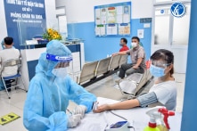 TP.HCM có hơn 200.000 người tiêm vắc-xin Sinopharm; ngày 16/8 thêm 8.652 ca COVID-19