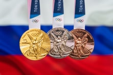 Nữ VĐV bán đấu giá huy chương Olympic để gây quỹ phẫu thuật cho 1 em bé
