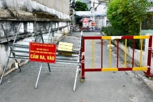 TP.HCM: Quân đội “mua giúp” 100% nhu yếu phẩm; cân nhắc nguy cơ bị nhiễm virus, lây chéo