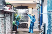 Bộ Y tế: ‘Tuyệt đối không phun khử khuẩn lên nhân viên y tế, bệnh nhân…’
