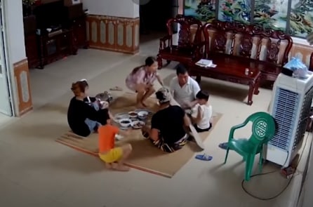 Quạt trần bất ngờ rơi xuống giữa nhà, 6 người may mắn thoát nạn