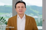 CEO AstraZeneca keu goi chinh phu Anh tam dung tiem lieu vac xin COVID 19 bo sung 1