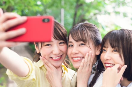 Những cách Instagram đang “tàn phá” các cô gái trẻ