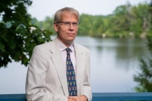 Gs. Harvard: Cách ngừa COVID-19 hiện nay là thất bại lớn nhất trong lịch sử y tế cộng đồng