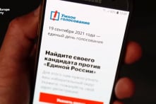 Apple và Google gỡ bỏ ứng dụng của phe đối lập trước áp lực từ Điện Kremlin