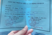 Vụ ‘cô gái khoe tiêm vắc-xin Pfizer nhờ ông anh’: Cảnh cáo Phó chủ tịch phường