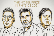 Giải Nobel Vật lý 2021 gọi tên 3 nhà khoa học Mỹ, Đức, Ý