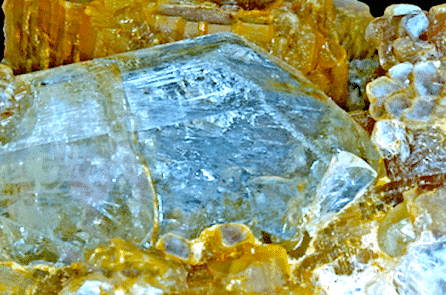 Khám phá đá quý Topaz – Những viên đá tuyệt đẹp rực rỡ sắc màu