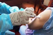 Hậu Giang báo khó đạt độ phủ vắc-xin vì nhiều người từ chối vắc-xin Sinopharm